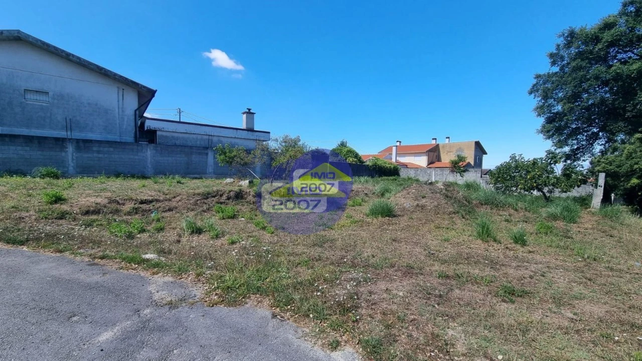 Terreno para Venda em Nogueira da Regedoura Foto 8