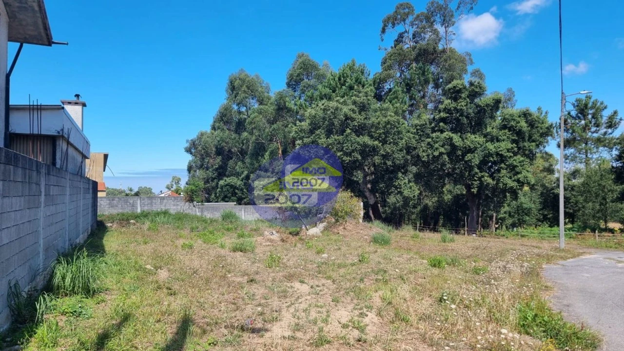 Terreno para Venda em Nogueira da Regedoura Foto 13