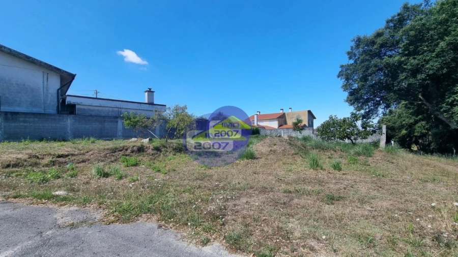 Terreno para Venda em Nogueira da Regedoura Foto 10