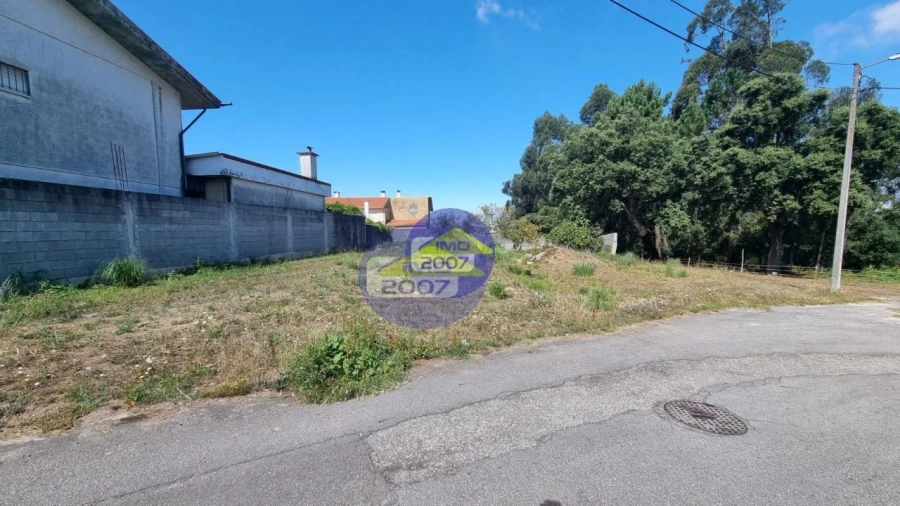 Terreno para Venda em Nogueira da Regedoura Foto 15