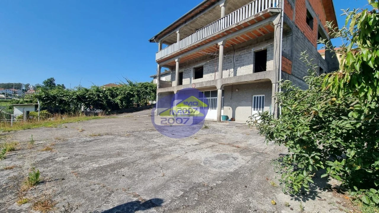 Terreno para Venda em Sanguedo Foto 8