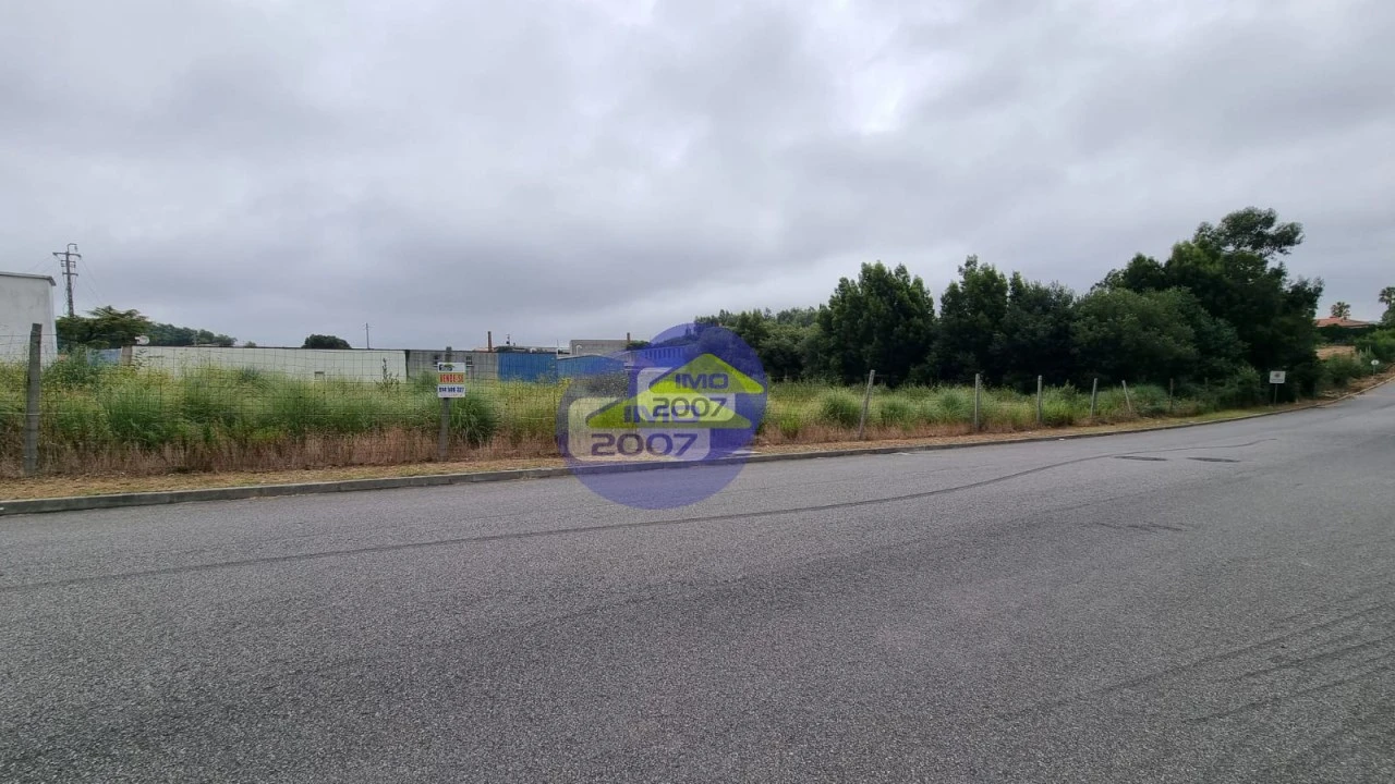 Terreno para Venda em Mozelos Foto 6