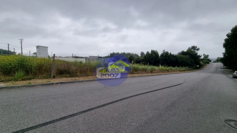 Terreno para Venda em Mozelos Foto 16