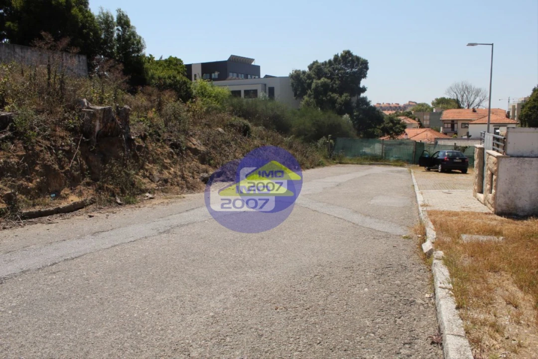 Terreno para Venda em Canelas Foto 3