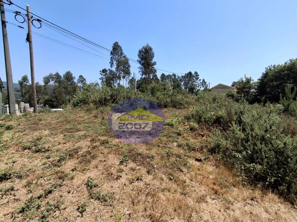 Terreno para Venda em Milheiros de Poiares Foto 9