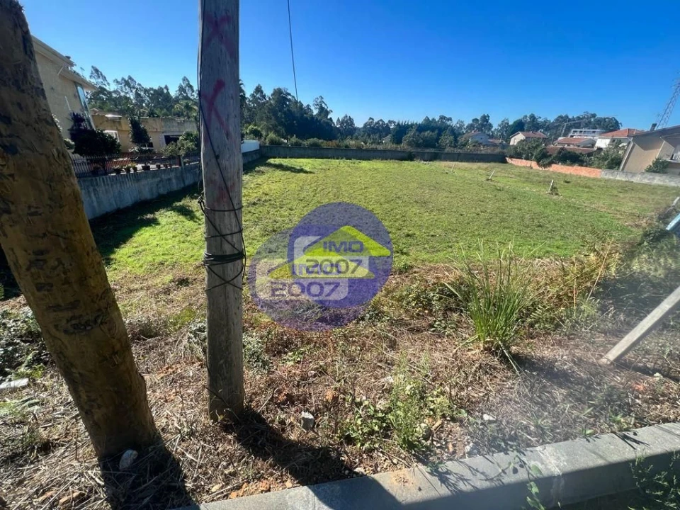 Terreno para Venda em Nogueira da Regedoura Foto 7