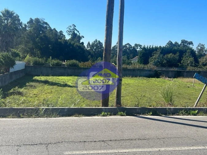 Terreno para Venda em Nogueira da Regedoura Foto 2