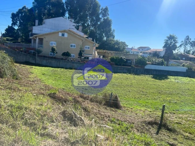 Terreno para Venda em Nogueira da Regedoura Foto 3