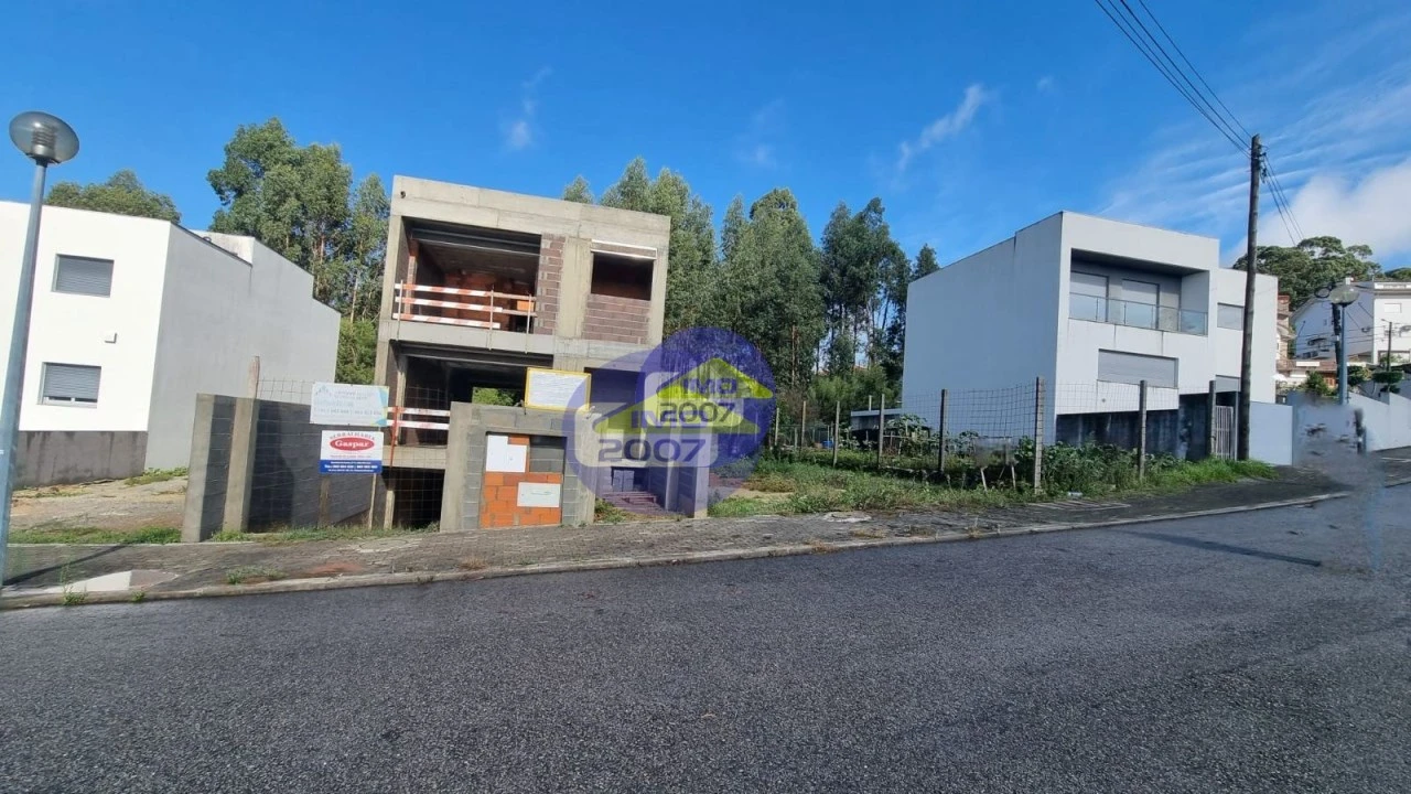 Terreno para Venda em Lobão, Gião, Louredo e Guisande Foto 5