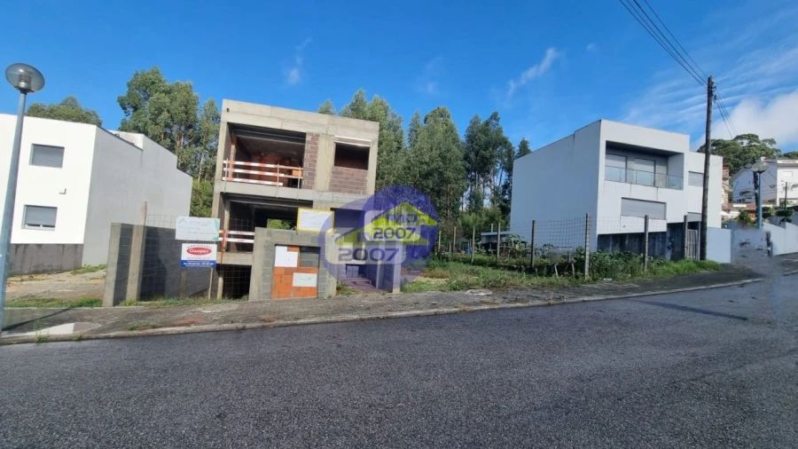Terreno para Venda em Lobão, Gião, Louredo e Guisande Foto 5