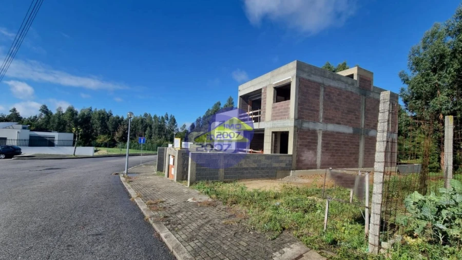 Terreno para Venda em Lobão, Gião, Louredo e Guisande Foto 7