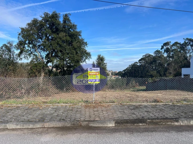 Terreno para Venda em Sandim, Olival, Lever e Crestuma
