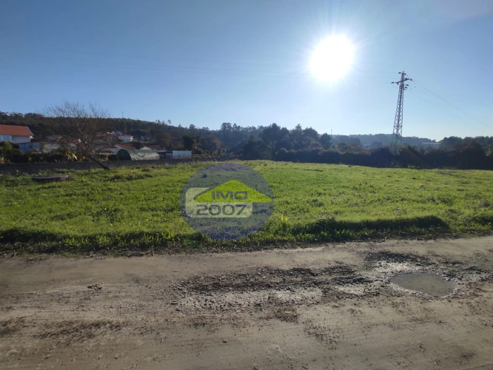 Terreno para Venda em Grijó e Sermonde Foto 2