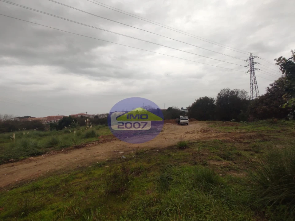 Terreno para Venda em Anta e Guetim Foto 1