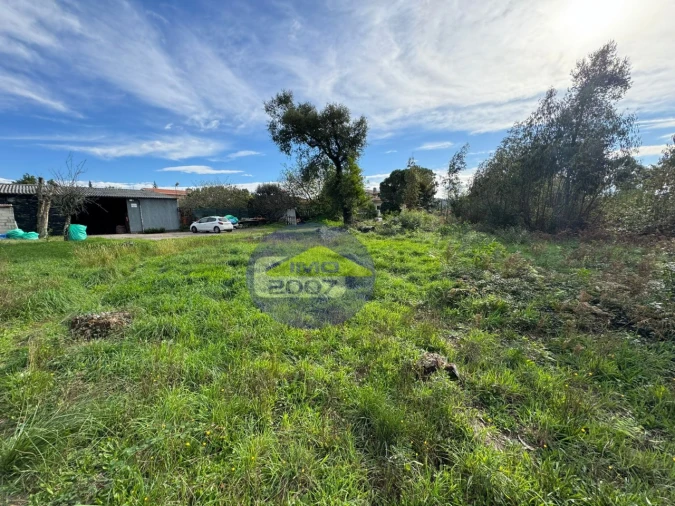 Terreno para Venda em Nogueira da Regedoura Foto 11