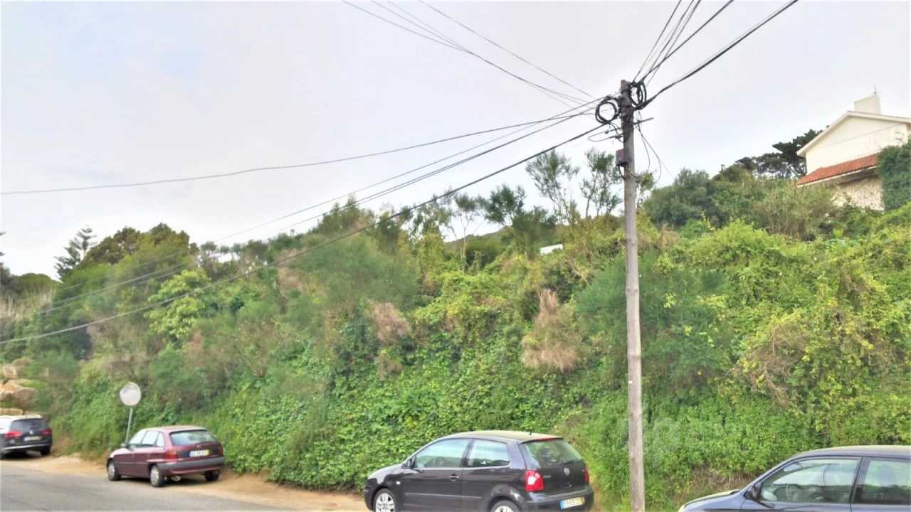 Terreno para Venda em Alcabideche Foto 2