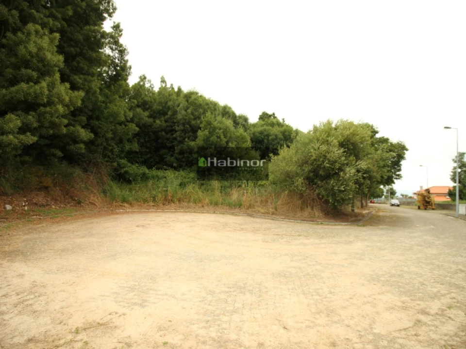 Terreno para Venda em Venade e Azevedo Foto 3
