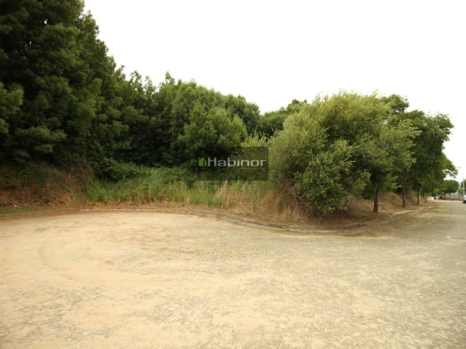 Terreno para Venda em Venade e Azevedo Foto 1