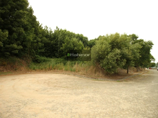 Terreno para Venda em Venade e Azevedo Foto 2