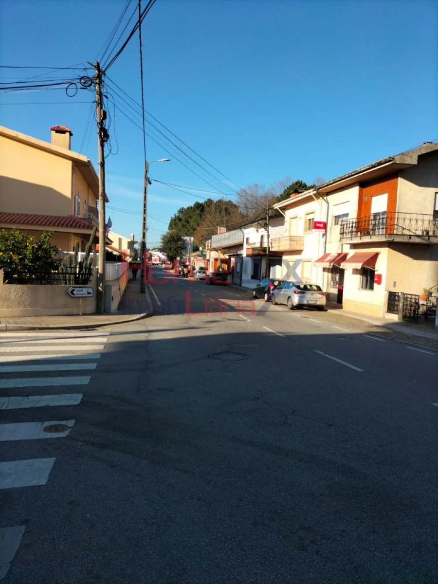Terreno para Venda em Fânzeres e São Pedro da Cova Foto 22