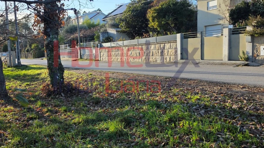 Terreno para Venda em Barreiros e Cepões