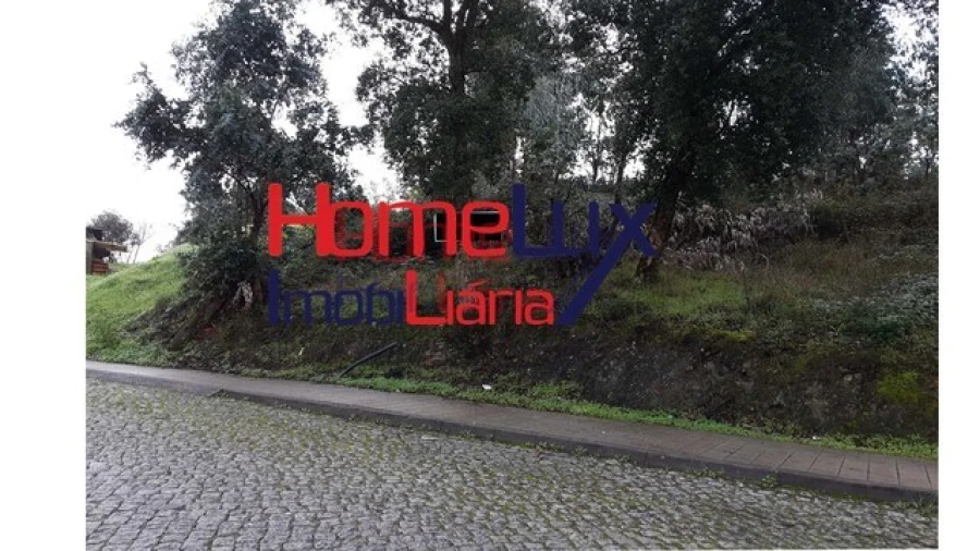 Terreno para Venda em Fânzeres e São Pedro da Cova Foto 1