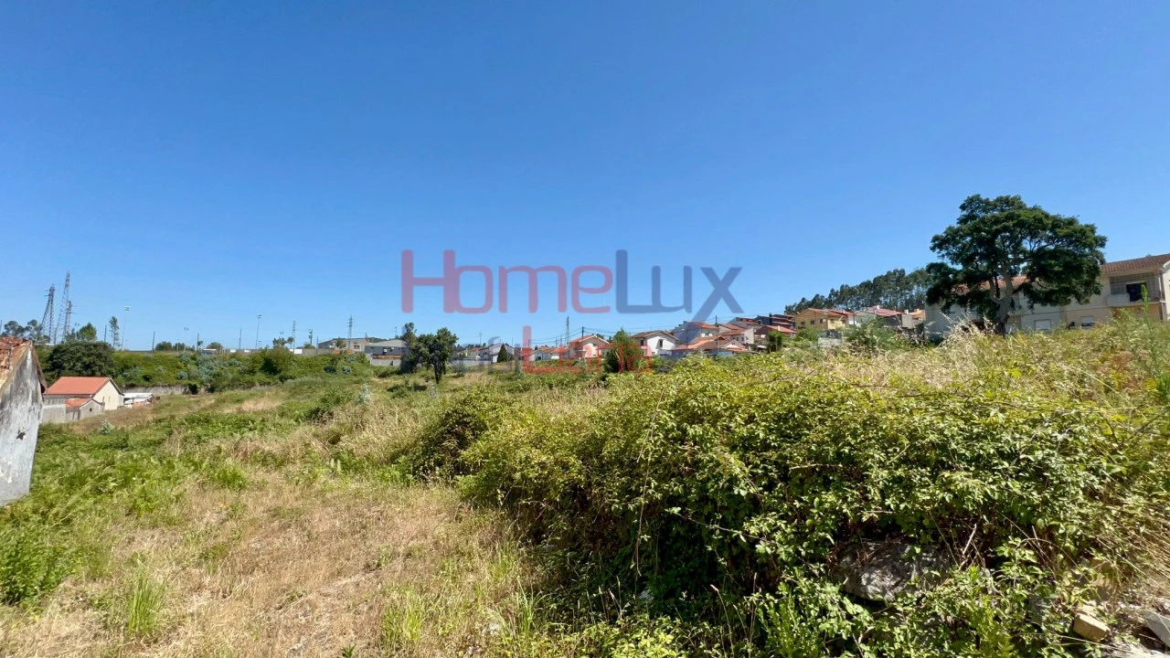 Terreno para Venda em Fânzeres e São Pedro da Cova Foto 7