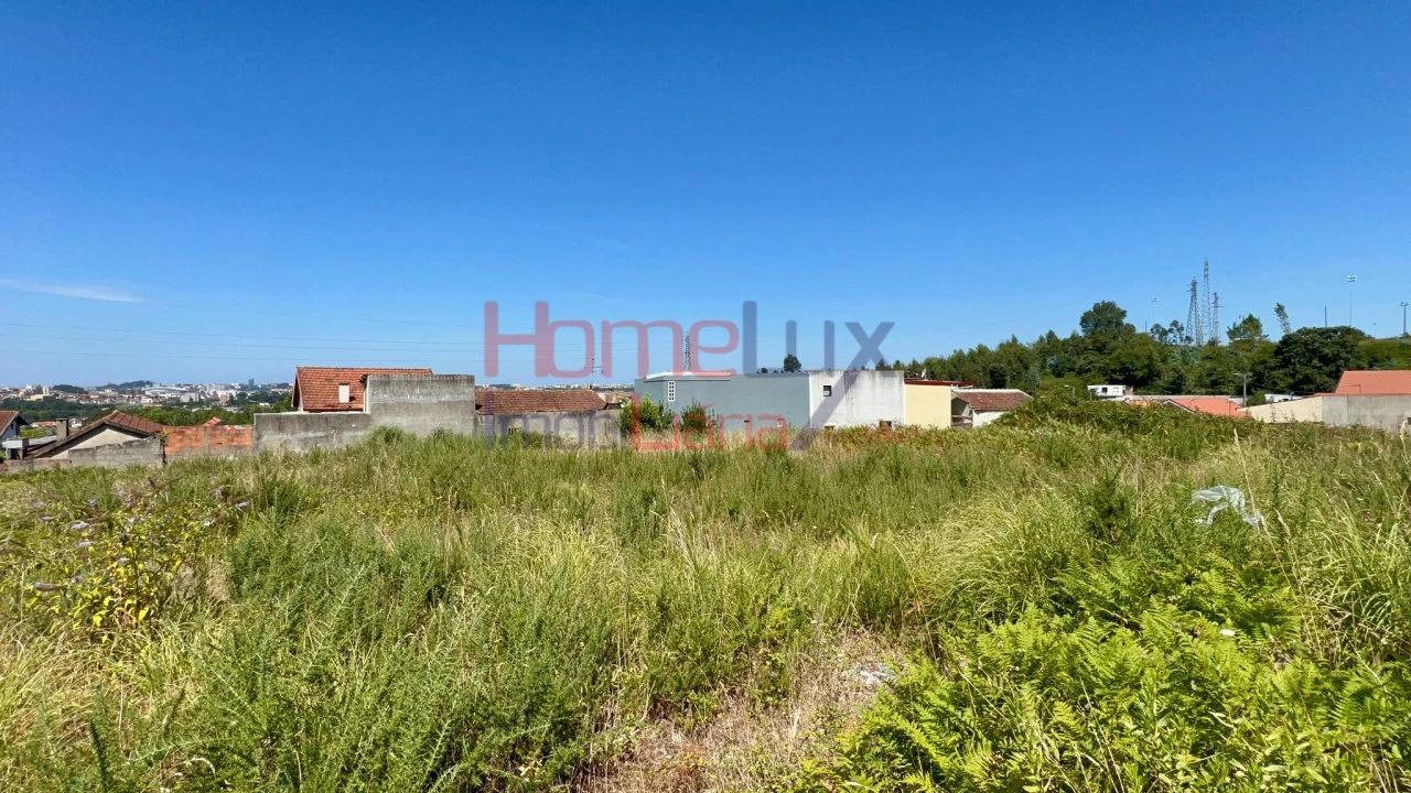 Terreno para Venda em Fânzeres e São Pedro da Cova Foto 8