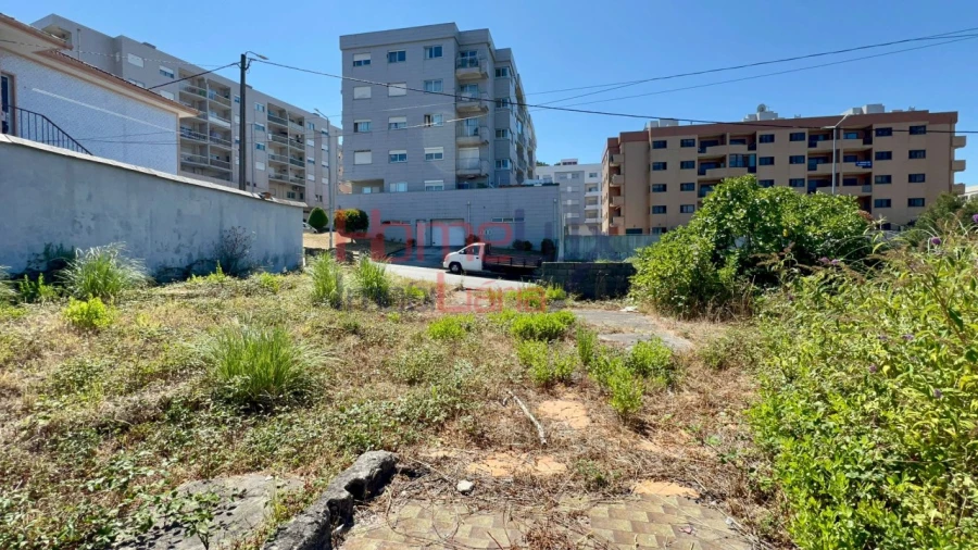 Terreno para Venda em Fânzeres e São Pedro da Cova Foto 10