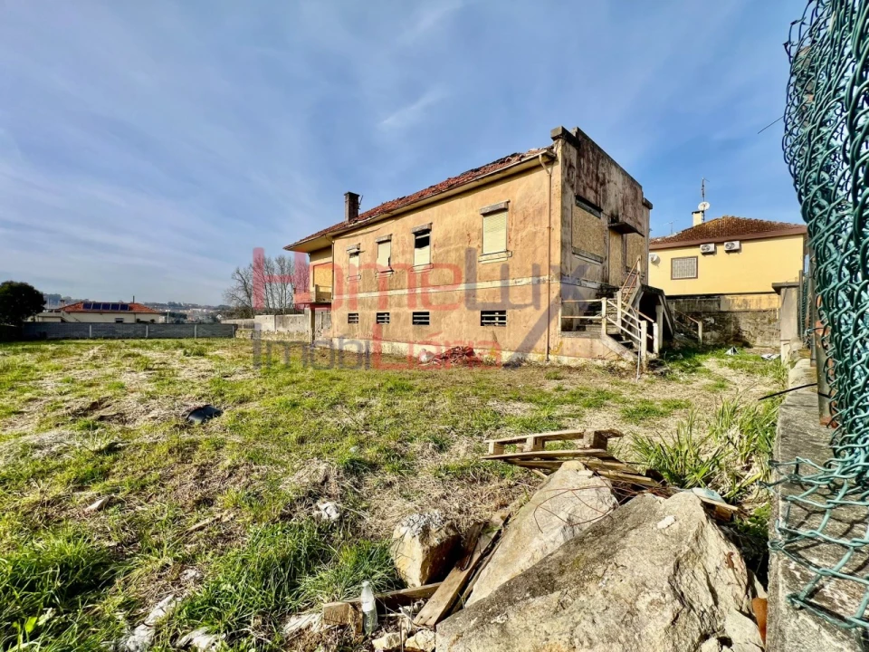 Terreno para Venda em Campanhã Foto 7