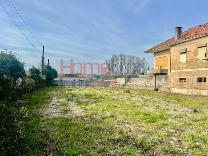 Terreno para Venda em Campanhã Foto 2