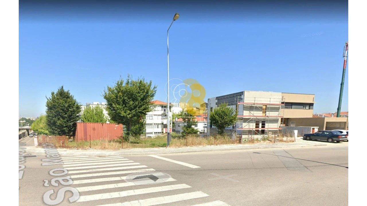 Terreno para Venda em São Mamede de Infesta e Senhora da Hora Foto 1