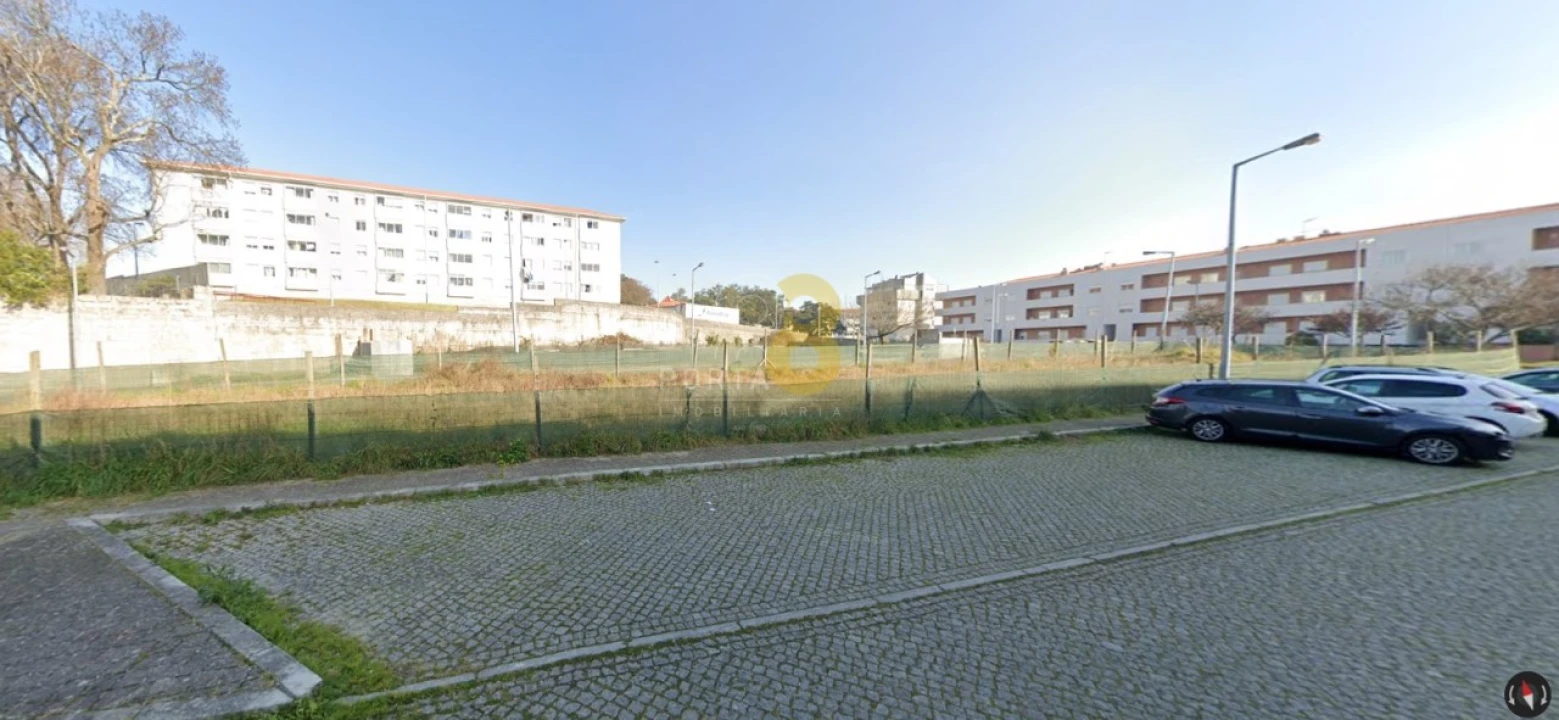 Terreno para Venda em Campanhã Foto 18