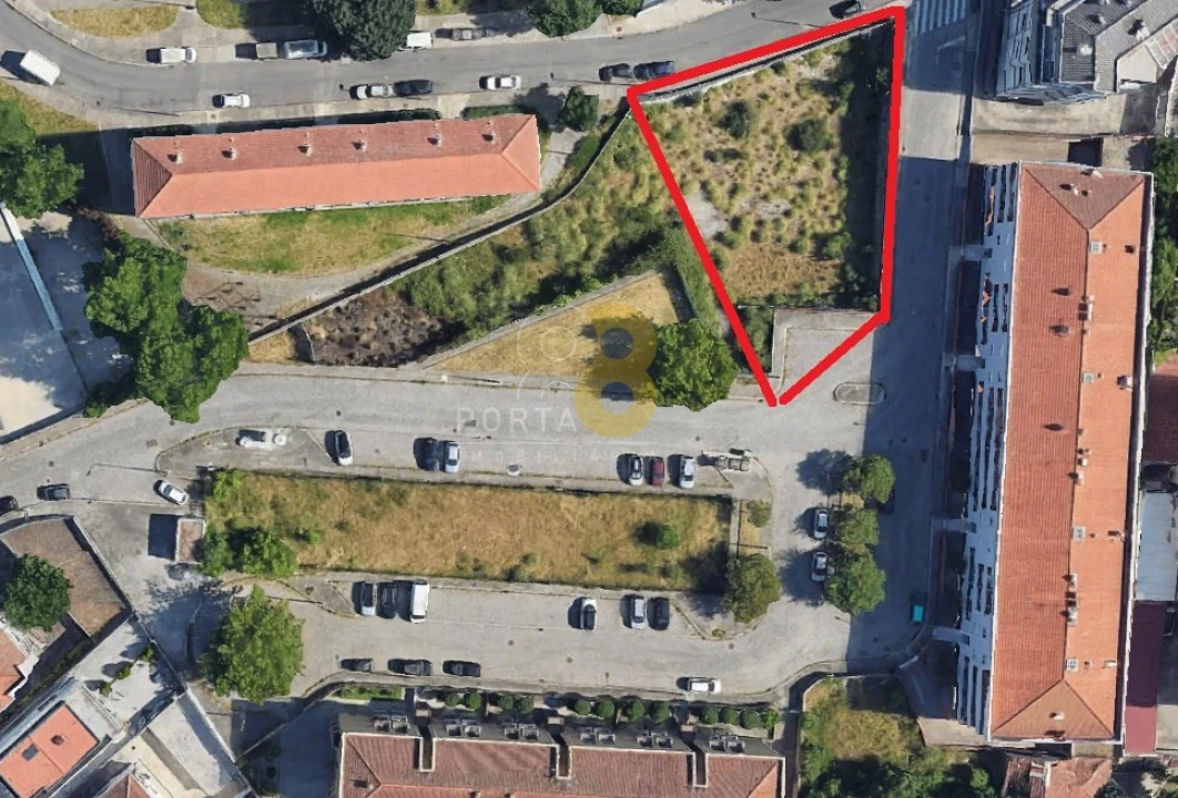 Terreno para Venda em Campanhã Foto 2