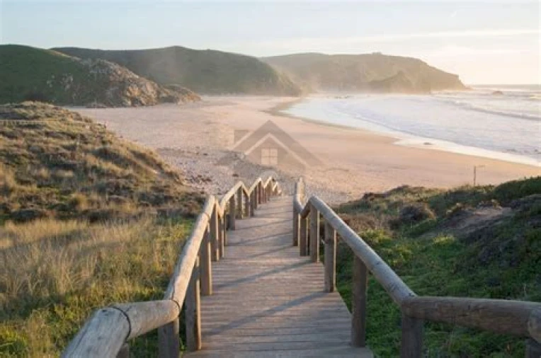 Terreno para Venda em Vila do Bispo e Raposeira Foto 8