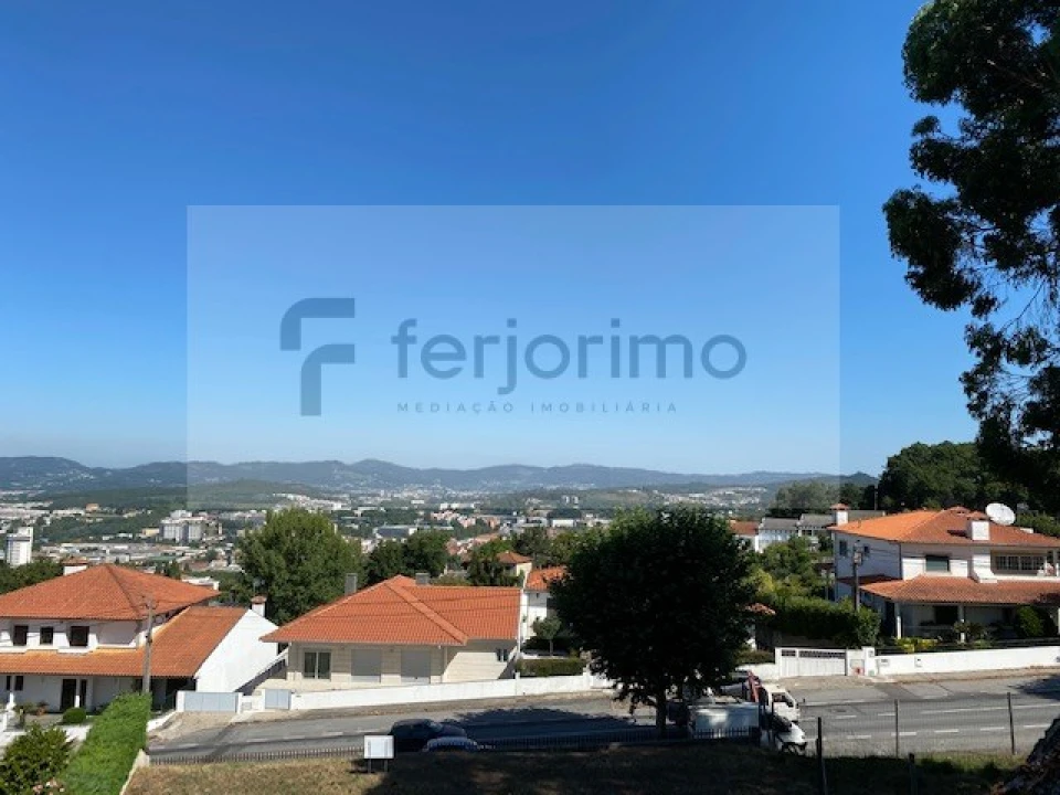 Terreno para Venda em Urgezes Foto 2