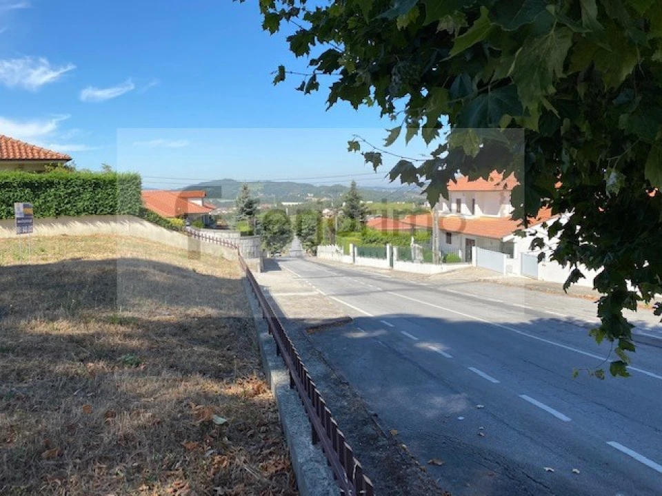 Terreno para Venda em Urgezes Foto 6