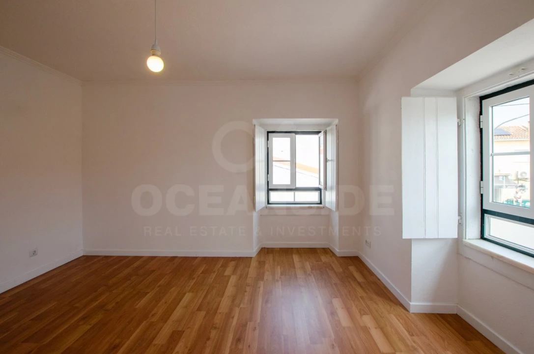 Moradia T2 para Arrendamento em Porto Salvo Foto 8