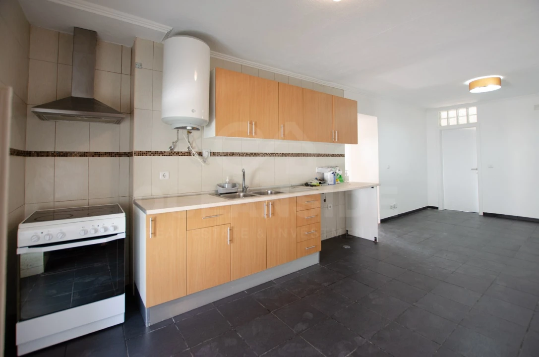 Moradia T2 para Arrendamento em Porto Salvo Foto 13