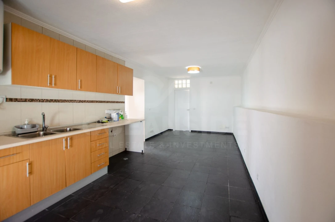 Moradia T2 para Arrendamento em Porto Salvo Foto 14