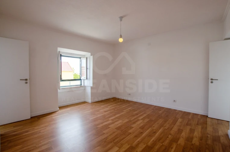 Moradia T2 para Arrendamento em Porto Salvo Foto 2