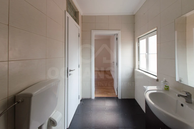 Moradia T2 para Arrendamento em Porto Salvo Foto 18