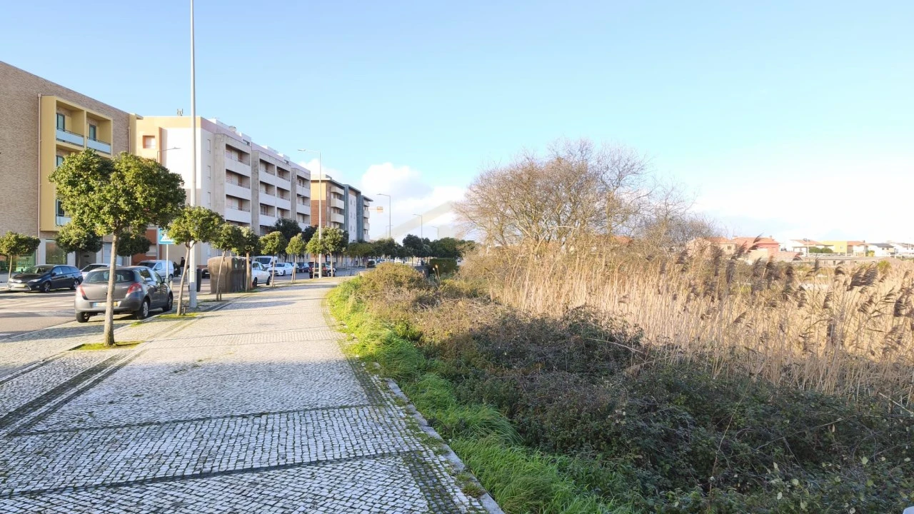 Terreno para Venda em Aver-O-Mar, Amorim e Terroso Foto 2