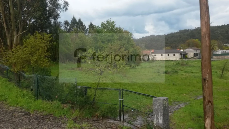 Terreno para Venda em Atães e Rendufe Foto 2