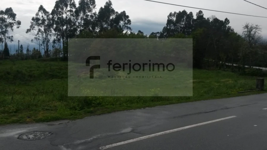 Terreno para Venda em Atães e Rendufe
