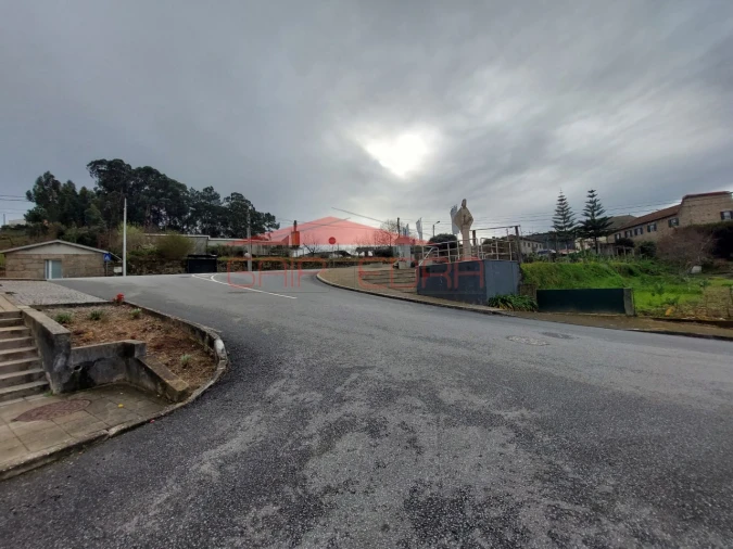 Terreno para Venda em Louredo Foto 2