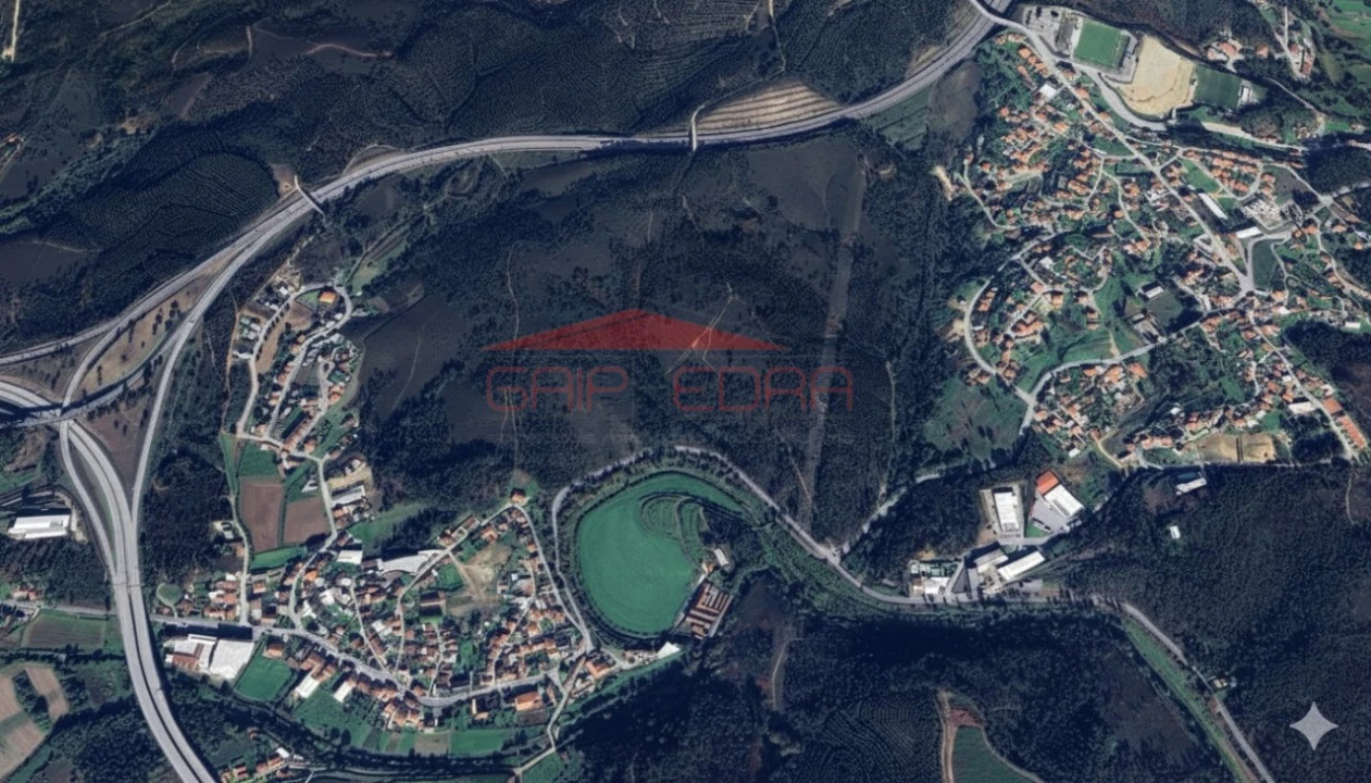 Terreno para Venda em Lordelo Foto 2