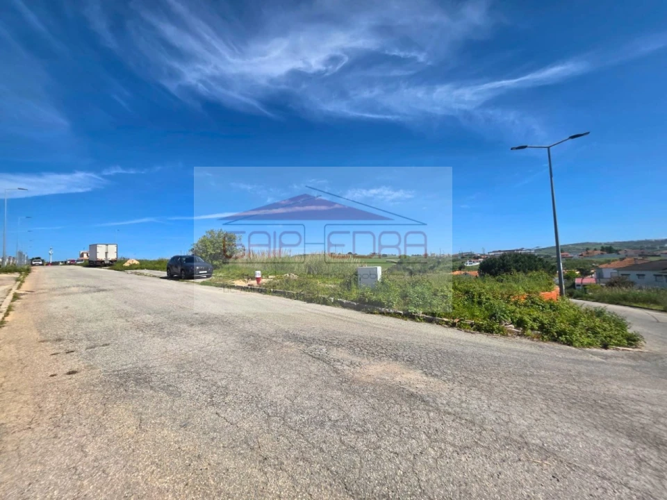 Terreno para Venda em Lourinhã e Atalaia Foto 3