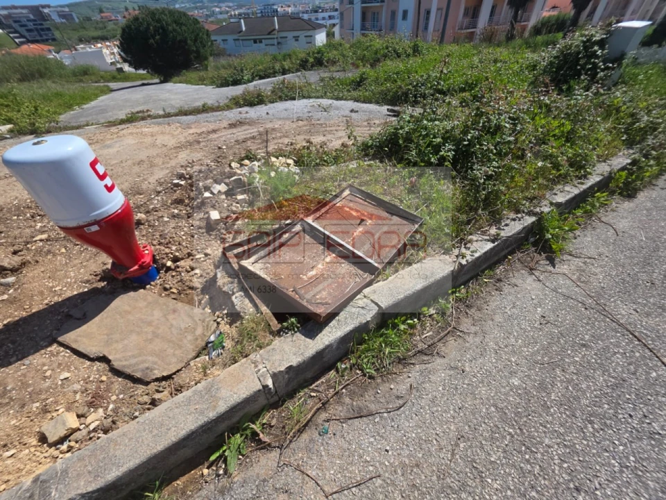 Terreno para Venda em Lourinhã e Atalaia Foto 8