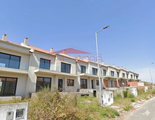 Terreno para Venda em Lourinhã e Atalaia Foto 7